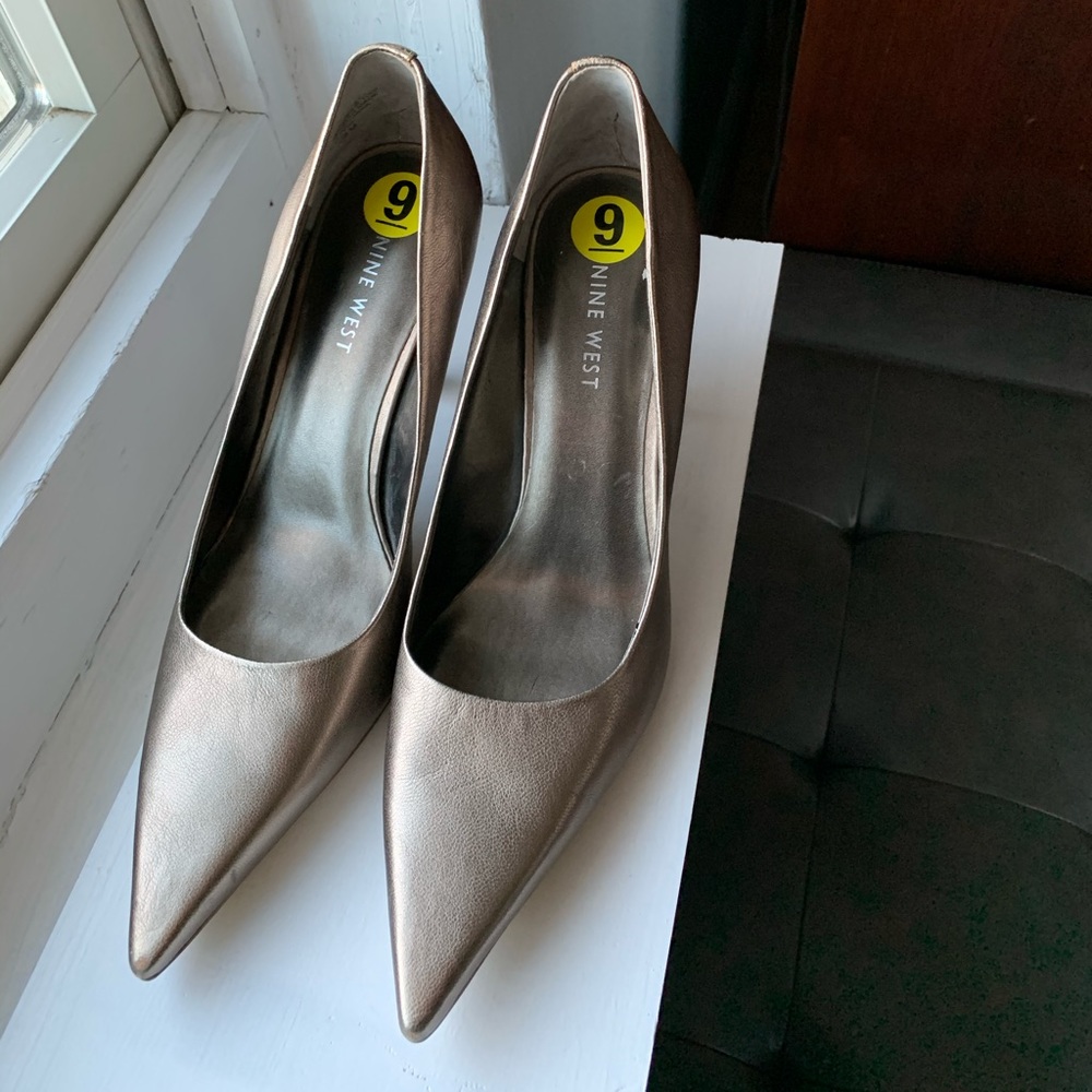 Pumps- worn 2x @ cocktails parties -good condition
